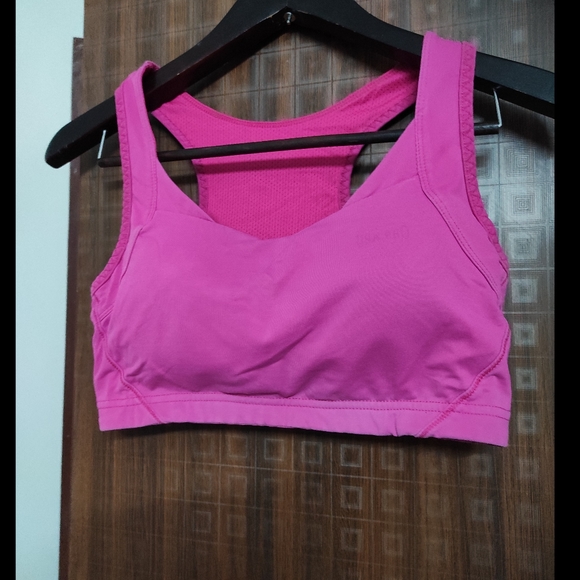 Pink sports bra - Picture 4 of 10